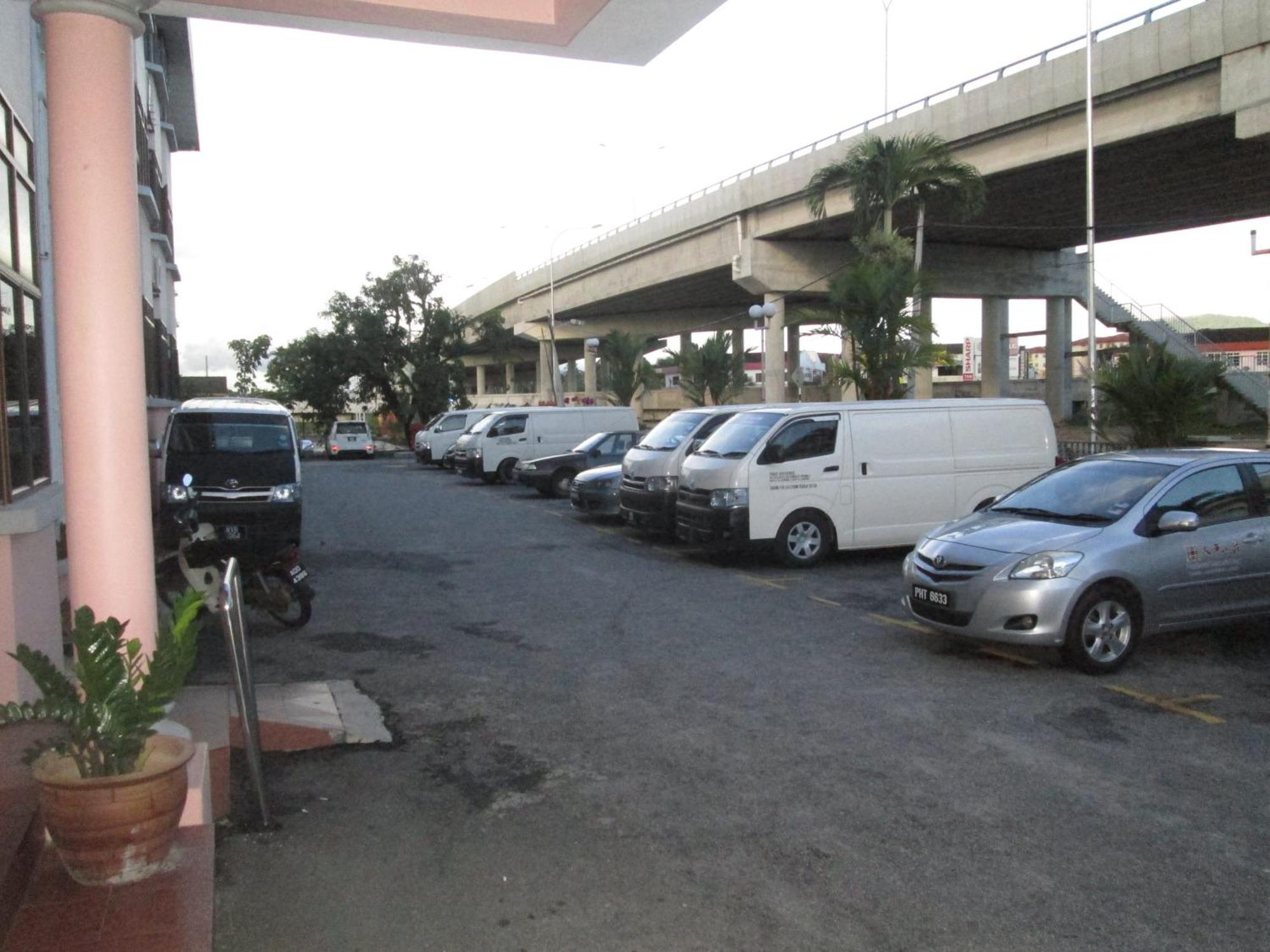 Hotel Damai Parit Buntar Bagian luar foto